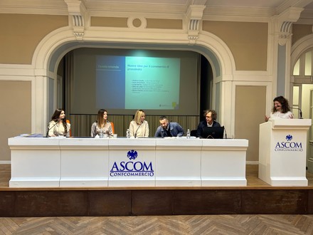 WhatsApp Image 2025-11-26 at 12.09.02 (5).jpeg